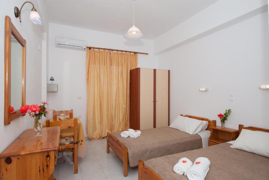 Valianos Studios Alykanas  Ruang foto